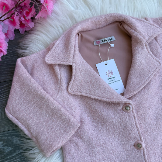 Ensemble manteau, jupe et tricot