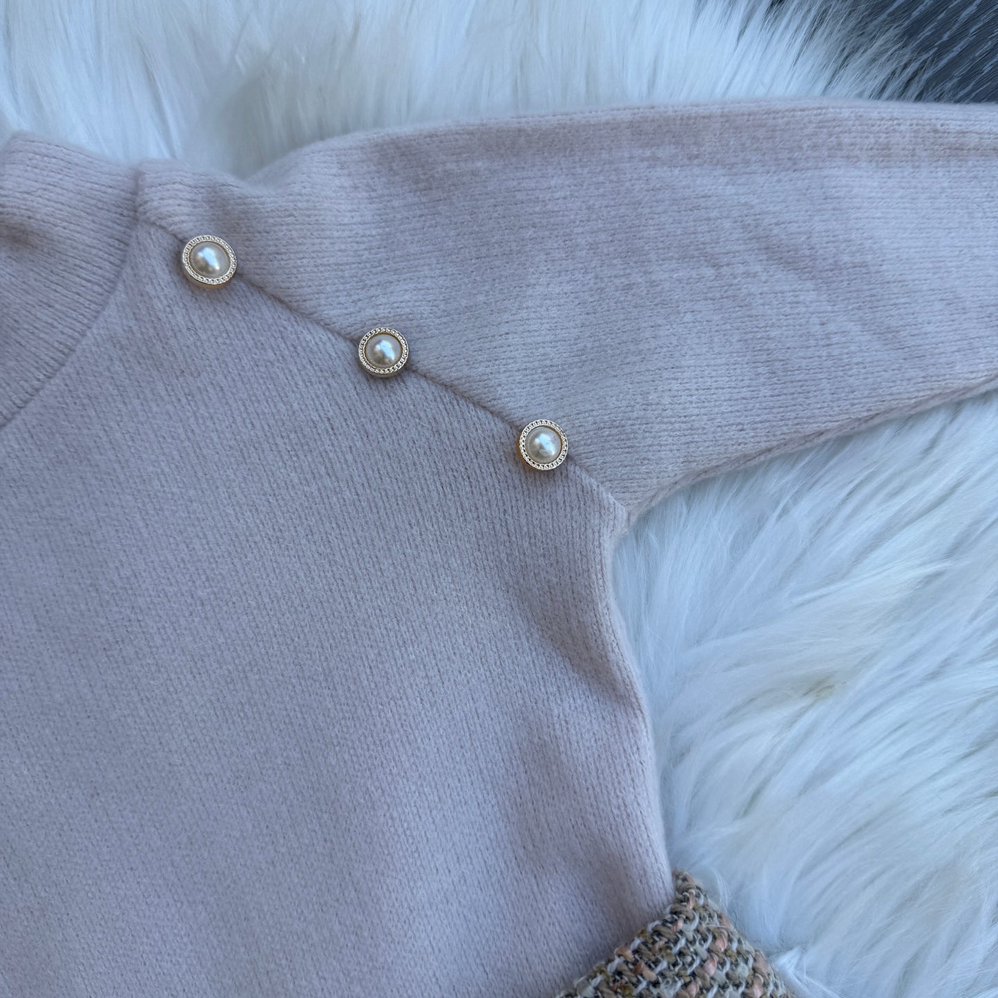 Ensemble manteau, jupe et tricot