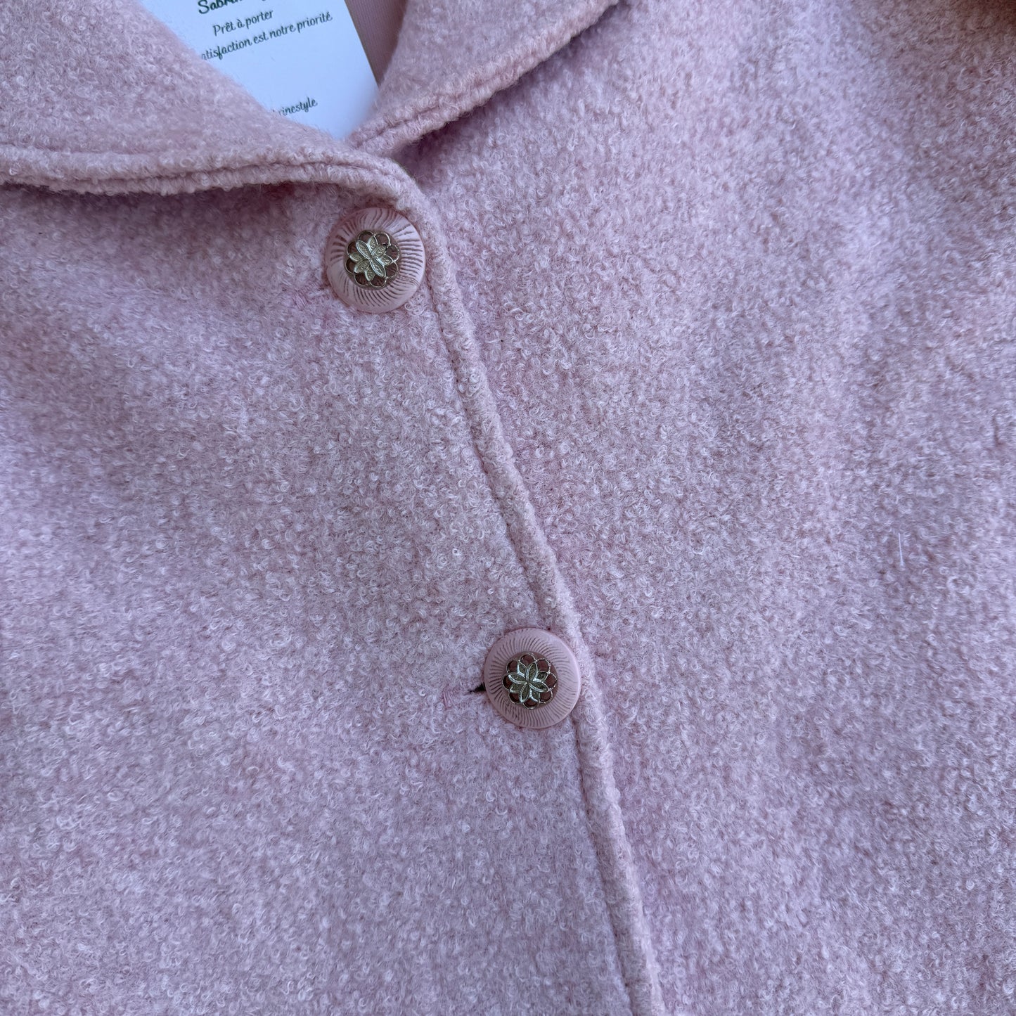 Ensemble manteau, jupe et tricot